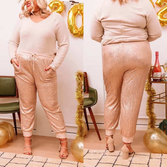🦃BLACK FRIDAY SALE🦃 Bottoms Up Plus Size Sequin Jogger - Picture 2 of 6